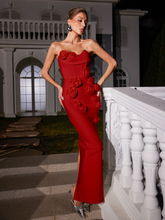Load image into Gallery viewer, Arushi Strapless Flower Bandage Dress In Red
