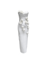 Load image into Gallery viewer, Arushi Strapless Flower Bandage Dress
