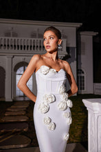 Load image into Gallery viewer, Arushi Strapless Flower Bandage Dress
