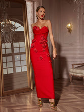 Load image into Gallery viewer, Arushi Strapless Flower Bandage Dress In Red
