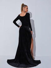 Load image into Gallery viewer, Bernice Long Sleeve Gloves Velvet Maxi Dress In Black
