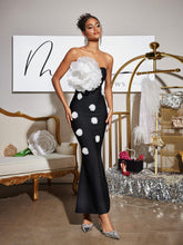 Load image into Gallery viewer, Burr Strapless Flower Bandage Maxi Dress
