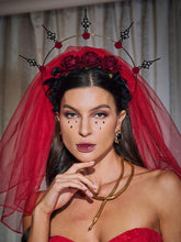 Load image into Gallery viewer, Erkin Flower Crown
