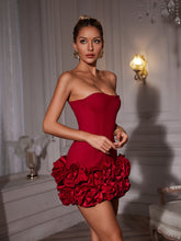 Load image into Gallery viewer, Hiroshi Strapless Flower Mini Dress In Red
