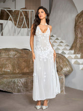 Load image into Gallery viewer, Ifuru Flower Embellished Split Dress
