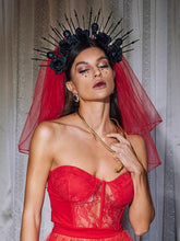 Load image into Gallery viewer, Isandro Flower Skull Crown
