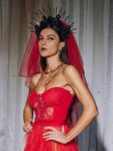 Load image into Gallery viewer, Isandro Flower Skull Crown
