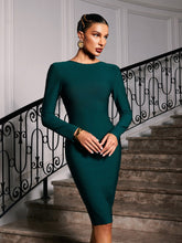 Load image into Gallery viewer, Nina Plunge Reversible Bandage Midi Dress In Green
