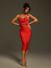 Load image into Gallery viewer, Revonda Spaghetti Flower Top
