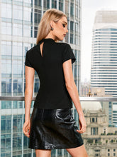Load image into Gallery viewer, Shelly Flower Cutout Top
