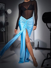 Load image into Gallery viewer, Tyndall Ruched Split Satin Skirt Set In Sky
