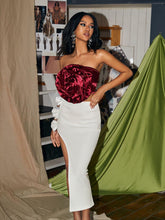 Load image into Gallery viewer, Wells Satin Ruched Red Flower Top
