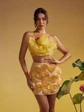 Load image into Gallery viewer, Zyla Flower Tulle Crop Top
