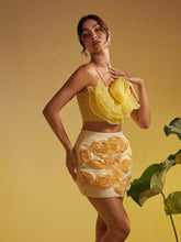 Load image into Gallery viewer, Zyla Flower Tulle Crop Top
